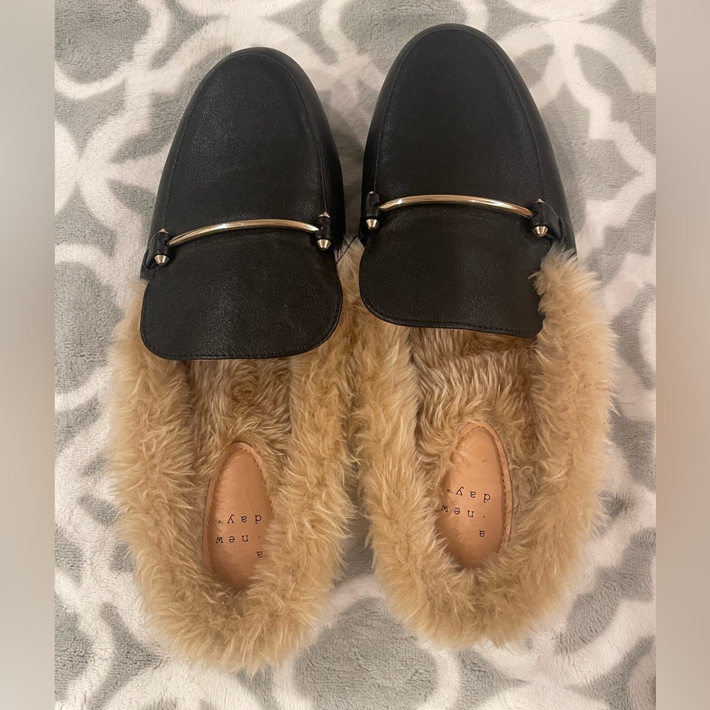 A NEW DAY fur-lined mule slip-on/slides. Sz 8 1/2
